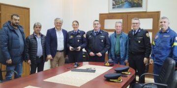 Ηλεκτρονικό εξοπλισμό παρέδωσε στη Σχολή Πυροσβεστών Τσοτυλίου ο Δήμαρχος Βοΐου, Χρήστος Ζευκλής. Βίντεο