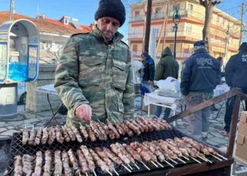 Νεάπολη: Κεράσματα μετά μουσικής