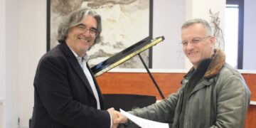 Ένα νέο πιάνο για το Δημοτικό Ωδείο Σερβίων