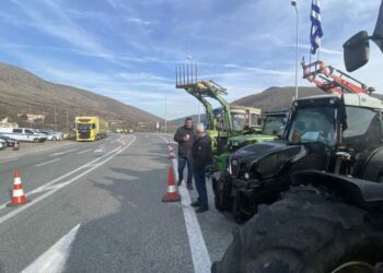 Kλιμάκωση των κινητοποιήσεων από του αγρότες και στο μπλόκο Σιάτιστας-Έκλεισαν για δυο ώρες, μόνο για τα φορτηγά, και τον παλιό δρόμο Κοζάνης-Γρεβενών-Τι θα γίνει το Σαββατοκύριακο. Βίντεο