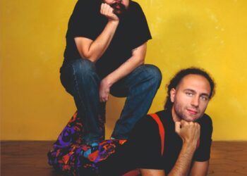 Ένα μοναδικό Stand Up Comedy στη «Μαγική Λιμνοπολιτεία» με τους Αλέξανδρο Χαριζάνη και Κώστα Κρύο!