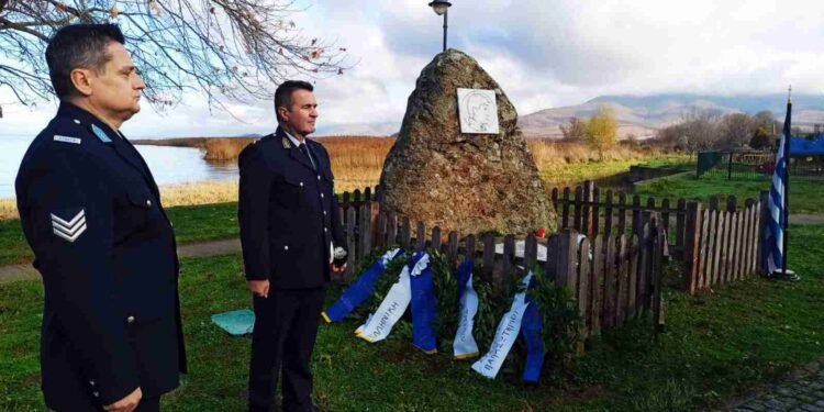 Πρέσπες: Πραγματοποιήθηκε τρισάγιο στη μνήμη του Υπαρχιφύλακα Ηλία Κωστένη