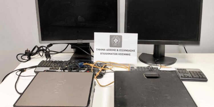 Κοζάνη: 3 Συλλήψεις για Φρουτάκια