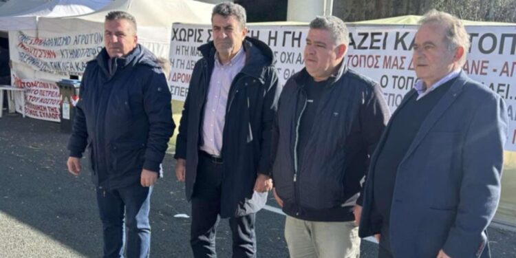 Στο Μπλόκο των Αγροτών στη Σιάτιστα οι Αντιπεριφερειάρχες Δυτικής Μακεδονίας. Βίντεο