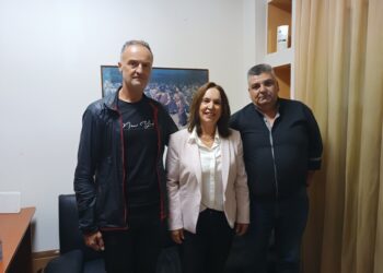 Καλλιόπη Βέττα: «Να αποσυρθούν οι αρνητικές διατάξεις για τη ζωή χιλιάδων στρατιωτικών που φέρνει η κυβέρνηση»