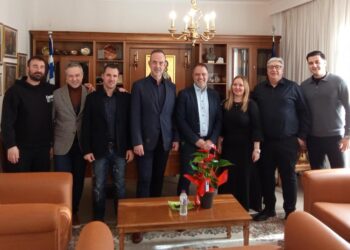 Επιμελητήριο Κοζάνης: Αντάλλαξαν ευχές και έκοψαν τη βασιλόπιτα