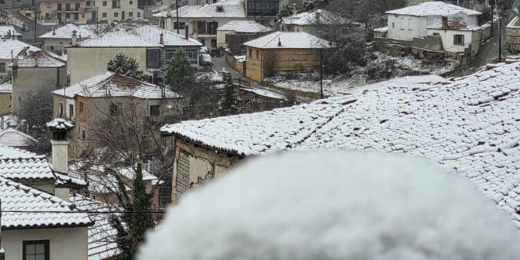 Όμορφες εικόνες από την χιονισμένη Σιάτιστα. Βίντεο και φωτογραφίες