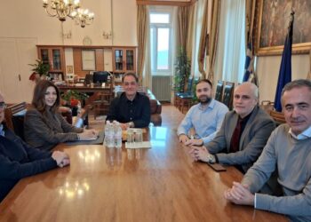 Δήμος Κοζάνης: Συνάντηση Δημάρχου Κοζάνης με Υπουργό Παιδείας – Τα θέματα που συζητήθηκαν μεταξύ Γιάννη Κοκκαλιάρη και Σοφίας Ζαχαράκη