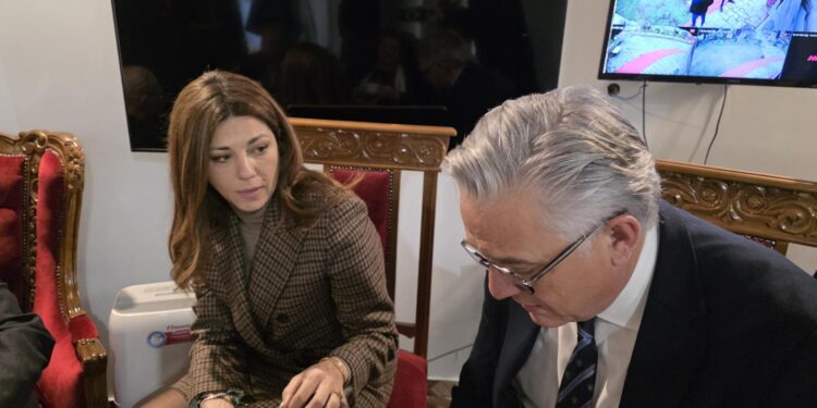 Σιάτιστα: Ξενάγηση της Υπουργού Σοφίας Ζαχαράκη και κοπή πίτας στο Ίδρυμα Παπανικολάου. Βίντεο και φωτογραφίες