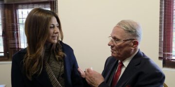 Σοφία Ζαχαράκη: Το Ίδρυμα Παπανικολάου είναι παράδειγμα προς μίμηση. Βίντεο