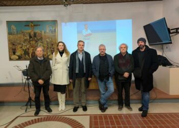 Με μεγάλη επιτυχία πραγματοποιήθηκε η παρουσίαση του βιβλίου «Πορτρέτα του Κώστα Ντιό» του Β. Π. Καραγιάννη – Η Παρέμβαση τίμησε τον Κώστα Ντιό με τον «Σακελλάριο Έπαινο» 