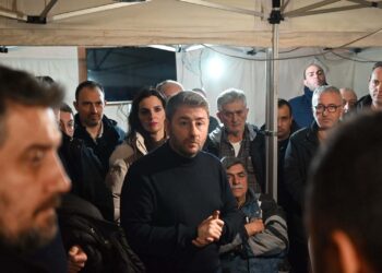 Στο μπλόκο Σιάτιστας ο Νίκος Ανδρουλάκης.  Βίντεο και φωτογραφίες