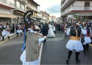 Το Έθιμο των Μωμόγερων στη Νεάπολη.  Βίντεο