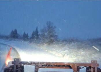 Βόιο: Το έστρωσε. Χιονίζει από τα χαράματα. Βίντεο