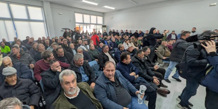 «Ναι» σε συνάντηση με Μητσοτάκη με ανοιχτούς δρόμους είπαν οι σκληροί των μπλόκων, αποφάσισαν να μην κάνουν συλλαλητήριο στην Αθήνα