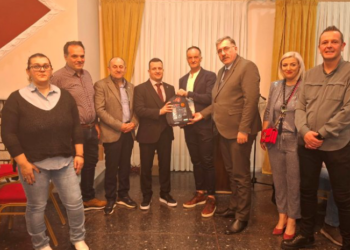 Διάθεση αυτόματου απινιδωτή (AED) για τις ανάγκες της 9 Μηχανοποιημένης Ταξιαρχίας από την Ένωση Στρατιωτικών Κοζάνης