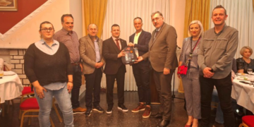 Διάθεση αυτόματου απινιδωτή (AED) για τις ανάγκες της 9 Μηχανοποιημένης Ταξιαρχίας από την Ένωση Στρατιωτικών Κοζάνης