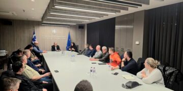 Περιφέρεια Δυτικής Μακεδονίας: Με τους εκπροσώπους των συλλόγων Βόλεϊ και Χάντμπολ ο Περιφερειάρχης Γιώργος Αμανατίδης