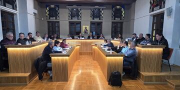 Βόιο: Η αναφορά σε αυτιστική συμπεριφορά της αντιπολίτευσης και η αντίδραση του Κώστα Ζήκου. Βίντεο