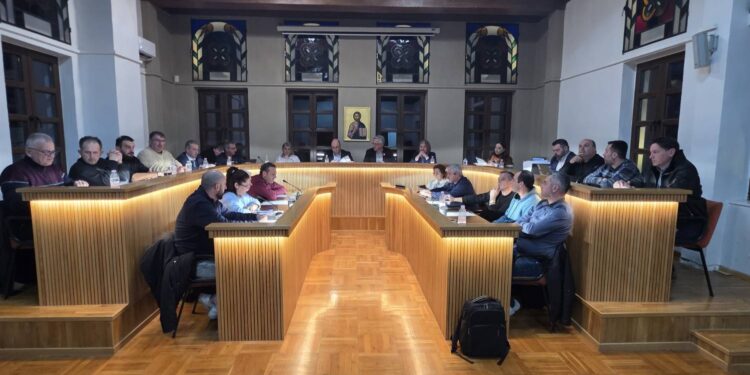 Βόιο: Η αναφορά σε αυτιστική συμπεριφορά της αντιπολίτευσης και η αντίδραση του Κώστα Ζήκου. Βίντεο