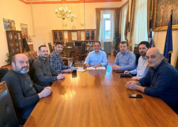 Δήμος Κοζάνης: Υπογραφή σύμβασης για την κατασκευή παιδικής χαράς στην Κοινότητα Τετραλόφου