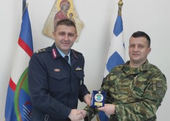 Ο Γεν. Περιφ. Αστυνομικός Διευθυντής Δυτικής Μακεδονίας, Ταξίαρχος κ. Νικόλαος Έξαρχος πραγματοποίησε εθιμοτυπική επίσκεψη στο Διοικητή της 9η Ταξιαρχίας Μ.Π., Ταξίαρχο κ. Στέφανο Δοξάκη