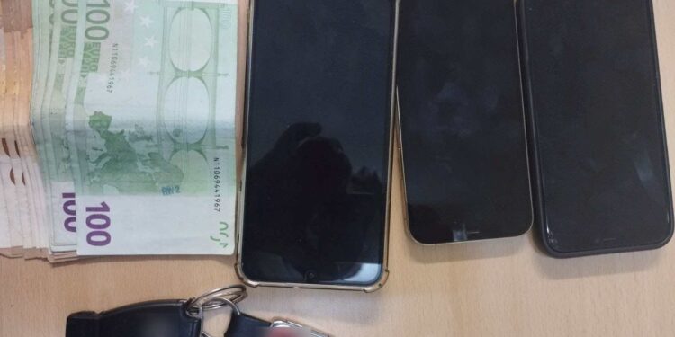 Φλώρινα: Σύλληψη αλλοδαπών για παράνομη μεταφορά αλλοδαπού