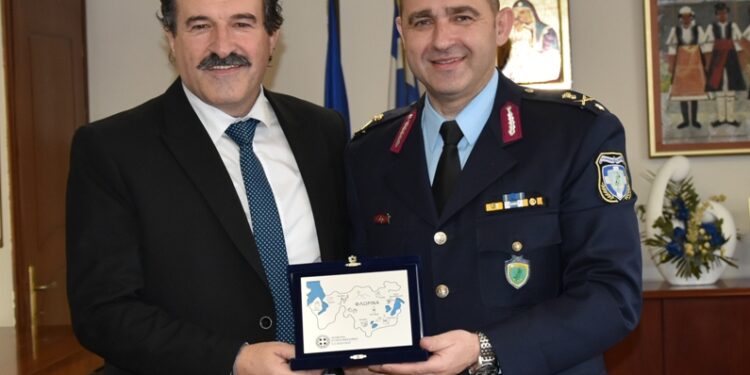 Εθιμοτυπικές επισκέψεις του Γενικού Περιφερειακού Αστυνομικού Διευθυντή Δυτικής Μακεδονίας στον Αντιπεριφερειάρχη και Δήμαρχο Φλώρινας 
