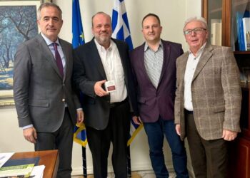 Συνάντηση του Βουλευτή Στάθη Κωνσταντινίδη με τη διοίκηση του Αναγκαστικού Συνεταιρισμού Κροκοπαραγωγών Κοζάνης. 