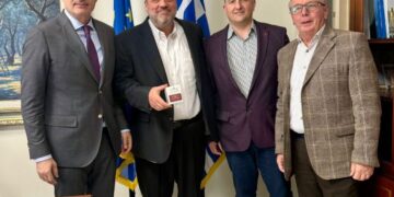 Συνάντηση του Βουλευτή Στάθη Κωνσταντινίδη με τη διοίκηση του Αναγκαστικού Συνεταιρισμού Κροκοπαραγωγών Κοζάνης.