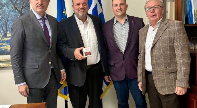 Συνάντηση του Βουλευτή Στάθη Κωνσταντινίδη με τη διοίκηση του Αναγκαστικού Συνεταιρισμού Κροκοπαραγωγών Κοζάνης.