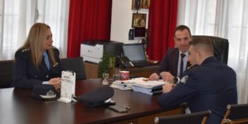 Ο Ταξίαρχος Νικόλαος ΈΞΑΡΧΟΣ, πραγματοποίησε εθιμοτυπική επίσκεψη στην Περιφερειακή Ενότητα Καστοριάς και στο Δημαρχείο Καστοριάς,