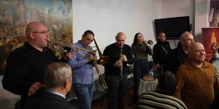 Με μεγάλη επιτυχία πραγματοποιήθηκε η εκδήλωση με τίτλο: «Αποκριά για πάντα: Ιστορίες, μνήμες και τραγούδια της Κοζανίτικης Αποκριάς» στο Λαογραφικό Μουσείο Κοζάνης