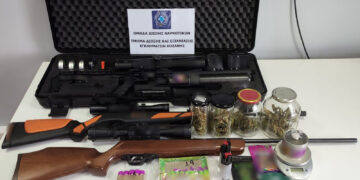 Κοζάνη: Σύλληψη 51χρονου με ναρκωτικά, κροτίδες και όπλα