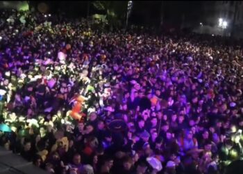 Κοζάνη: Βούλιαξε η πλατεία στο πάρτι Νεολαίας. Βίντεο