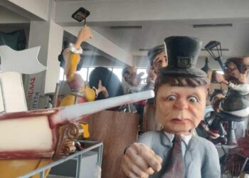 Με τις μηχανές και τη φαντασία στο «φούλ» οι προετοιμασίες για το Καρναβάλι στην Κοζάνη – Θα ανάψουν οι Φανοί για 12 ημέρες