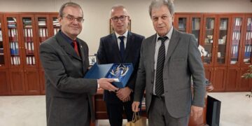 Περιφέρεια Δυτικής Μακεδονίας: Συνάντηση εργασίας του Περιφερειάρχη με τον Δήμαρχο  και τον Γενικό Πρόξενο της Ελλάδας στην Κορυτσά