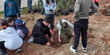 Επιτυχής υλοποίηση της δράσης «Δάσος Ζωής και Καρποφορίας» στη Σιάτιστα