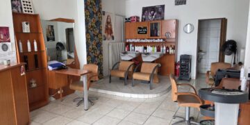 Πωλείται επιχείρηση κομμωτήριο στη Σιάτιστα