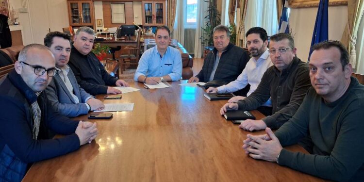 Δήμος Κοζάνης: Υπογραφή σύμβασης για τη βελτίωση κυκλοφοριακών συνθηκών δημοτικής οδού Δρεπάνου προς Άγιο Δημήτριο και Ακρινή