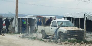 Πτολεμαΐδα: Οκτώ συλλήψεις για ρευματοκλοπή σε οικισμό Ρομά