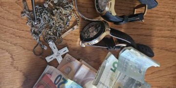 Φλώρινα: Τρεις απατεώνες στα χέρια της αστυνομίας, ο ένας ανήλικος!!