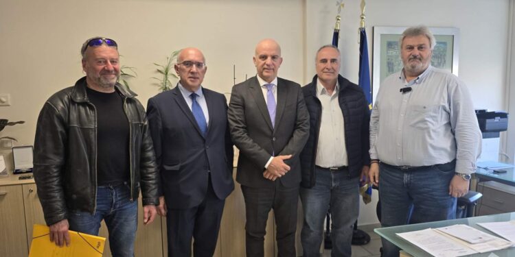 Ουσιαστική και εποικοδομητική η ενημερωτική συνάντηση Σπάρτακου με τον Διοικητή του ΕΦΚΑ