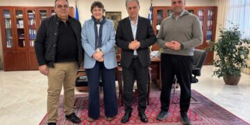 Στο επίκεντρο τα Σχέδια Βελτίωσης και τα επενδυτικά προγράμματα για τα εκτροφεία γουνοφόρων ζώων – Συνάντηση με τον Περιφερειάρχη Δυτικής Μακεδονίας