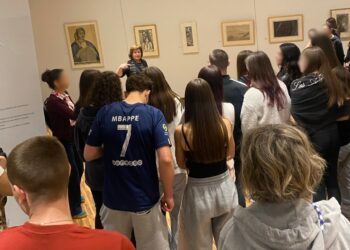 Δήμος Κοζάνης: Τα παιδιά συναντούν τη Βάσω Κατράκη – Διαδραστικές περιηγήσεις στην Κοβεντάρειο Δημοτική Βιβλιοθήκη