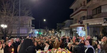 Βόιο: Η ακολουθία του επιτάφιου στη Νεάπολη