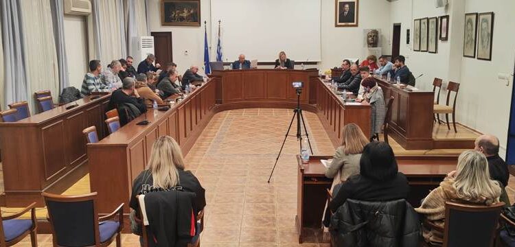 Ομόφωνο ψήφισμα του Δημοτικού Συμβουλίου Γρεβενών για τη στήριξη των εργαζομένων και τη βιωσιμότητα των κοινωνικών δομών.