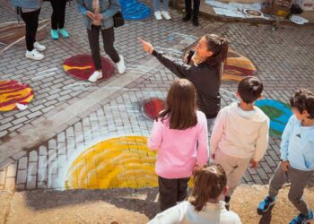 Δήμος Κοζάνης: Μια πολύχρωμη γιορτή οδικής ασφάλειας – Με επιτυχία ολοκληρώθηκε η δράση “Asphalt Art” στην οδό Παπαδήμα (Φωτογραφίες)