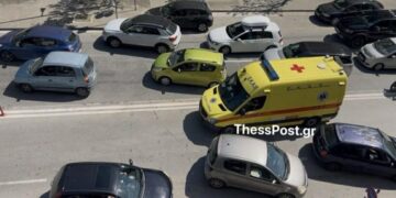 Σοβαρό ατύχημα με αγοράκι 6 ετών σε χώρο νηπιαγωγείου της Κοζάνης-“Γέφυρα ζωής” και άμεση μεταφορά του στη Θεσσαλονίκη με ασθενοφόρο του ΕΚΑΒ-Βίντεο