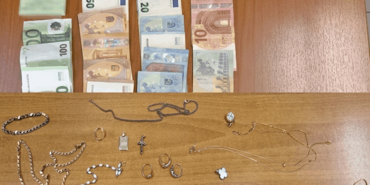 Φλώρινα: Στα δίχτυα της αστυνομίας απατεώνες. Πάνω από 26.000 ευρώ η λεία τους